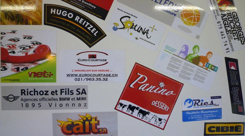 PANNEAU PUBLICITAIRE PERSONNALISé vAUD ET vALAIS
